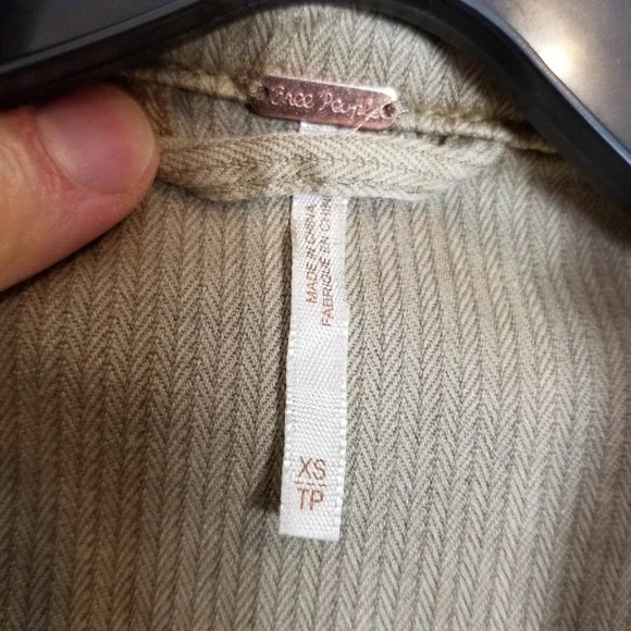 Free People Embellished Military Shirt Jacket Women Sz XS Beige Button Up Boho - Picture 11 of 13